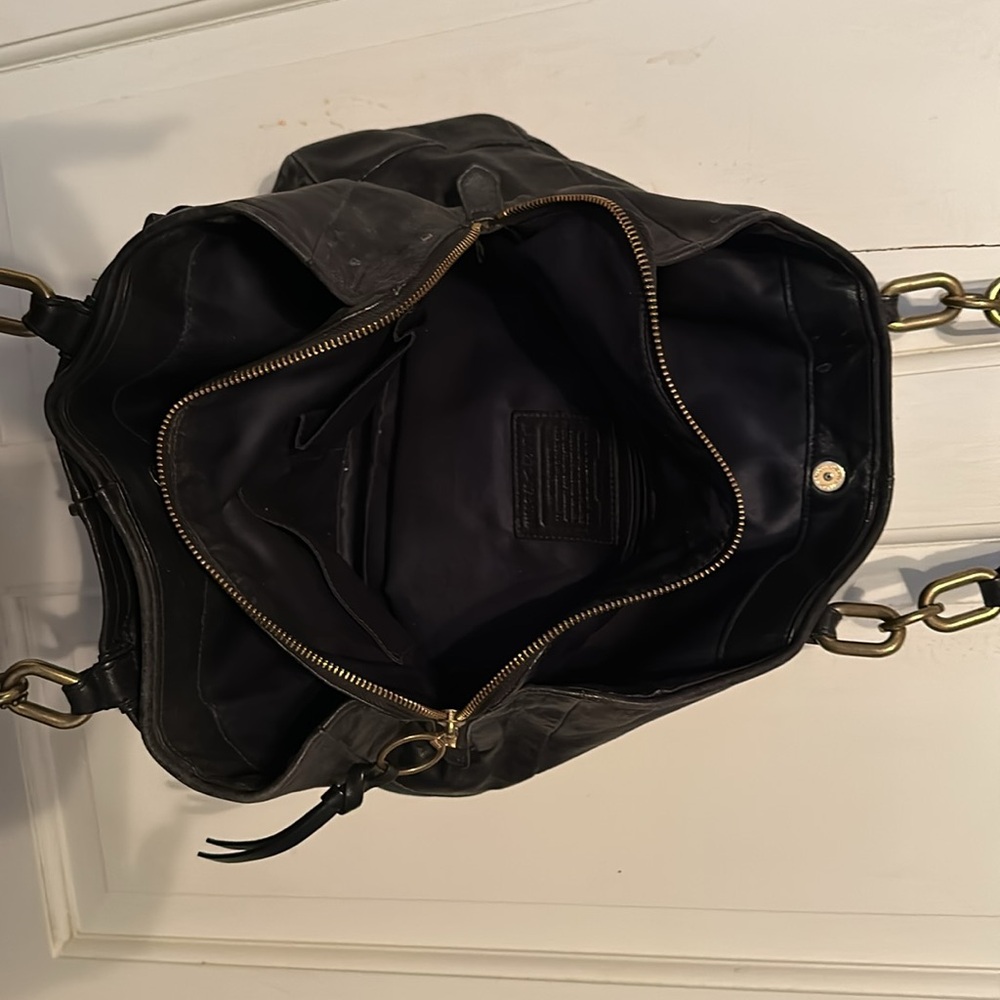 Black coach purse - Picture 4 of 7